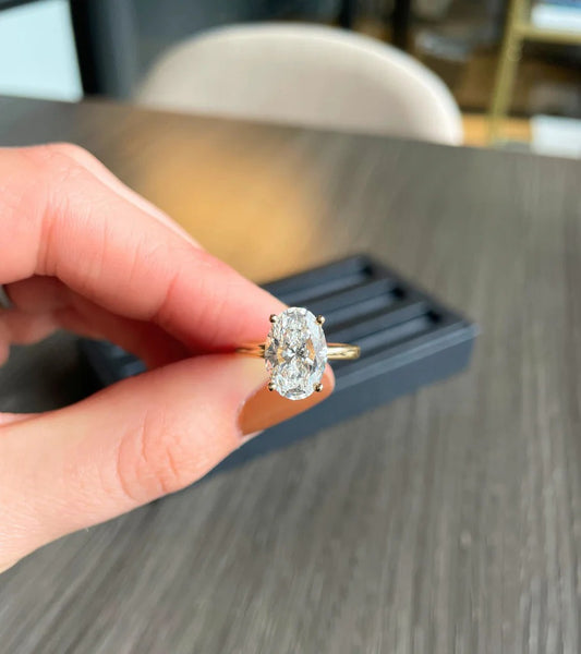 Elegant Oval Cut Ring – 18K Gold Plated Stainless Steel