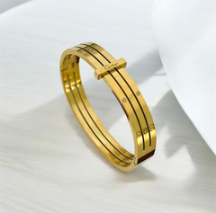 Brand Carter Handcuff