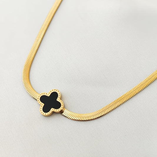 OLIVIA | Clover snake chain necklace