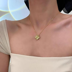 Dainty Clover Necklace