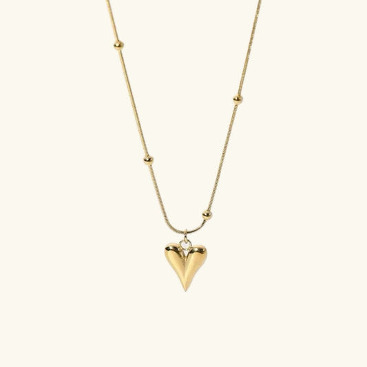Solice heart necklace