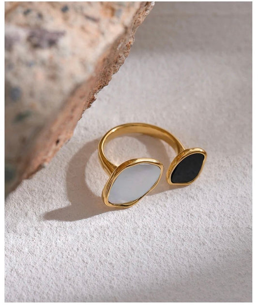 Stonic Adjustable Ring