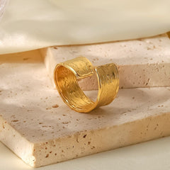 Luxy Texture Wide Band Ring