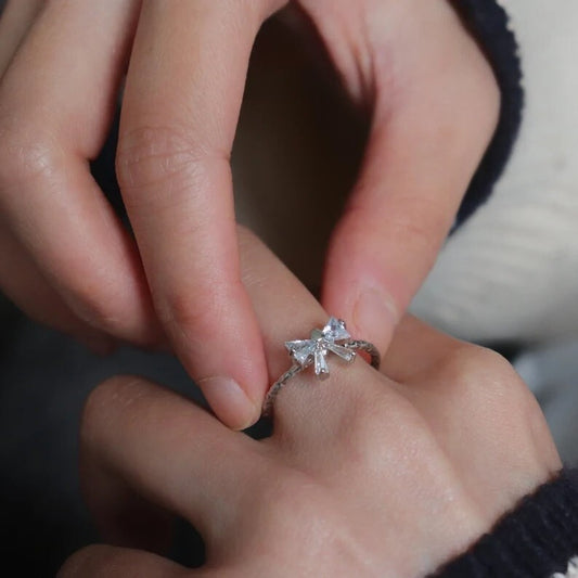 Bow Design Ring
