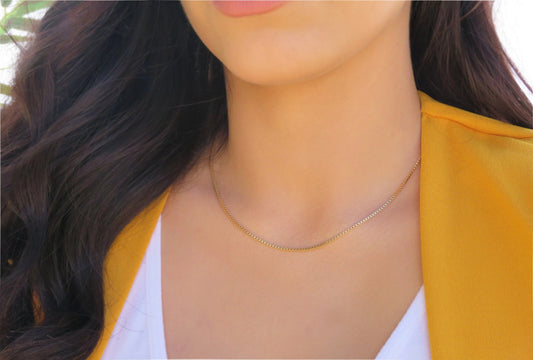 Elegant Gold Box Chain Necklace –