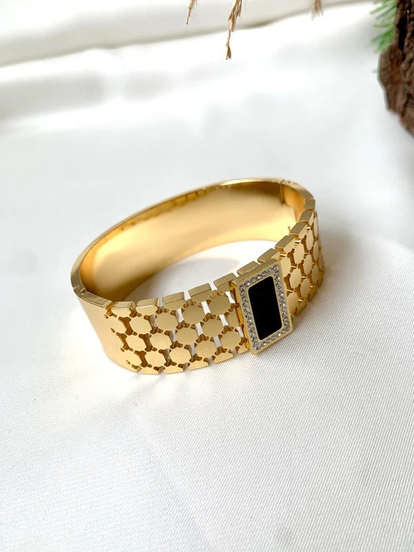 Fernanda Gold-Plated Stainless Steel Bracelet – Waterproof Luxury Jewelry