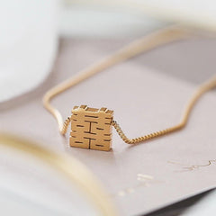 Double Happiness Pendant Necklace – Gold Blessing Clavicle Chain for Women