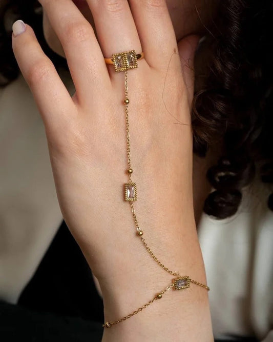 Spiral Charm Ringlet