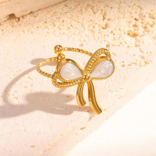 vintage Bow adjustable ring