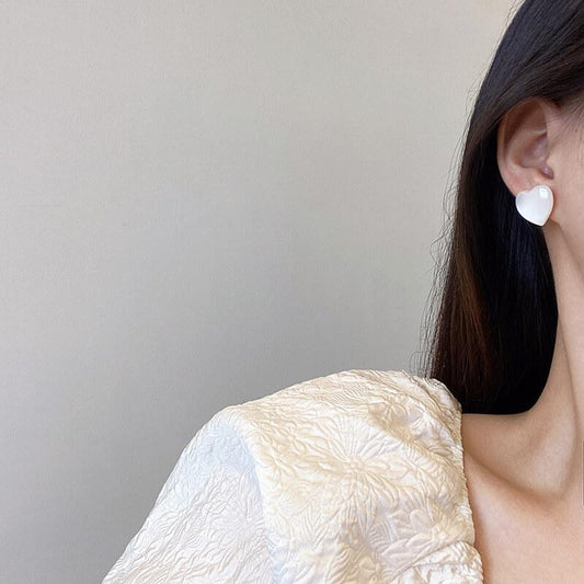 Pale Hearts Earrings